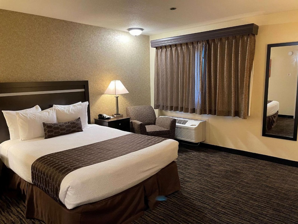 Best Western Plus Pleasanton Inn
